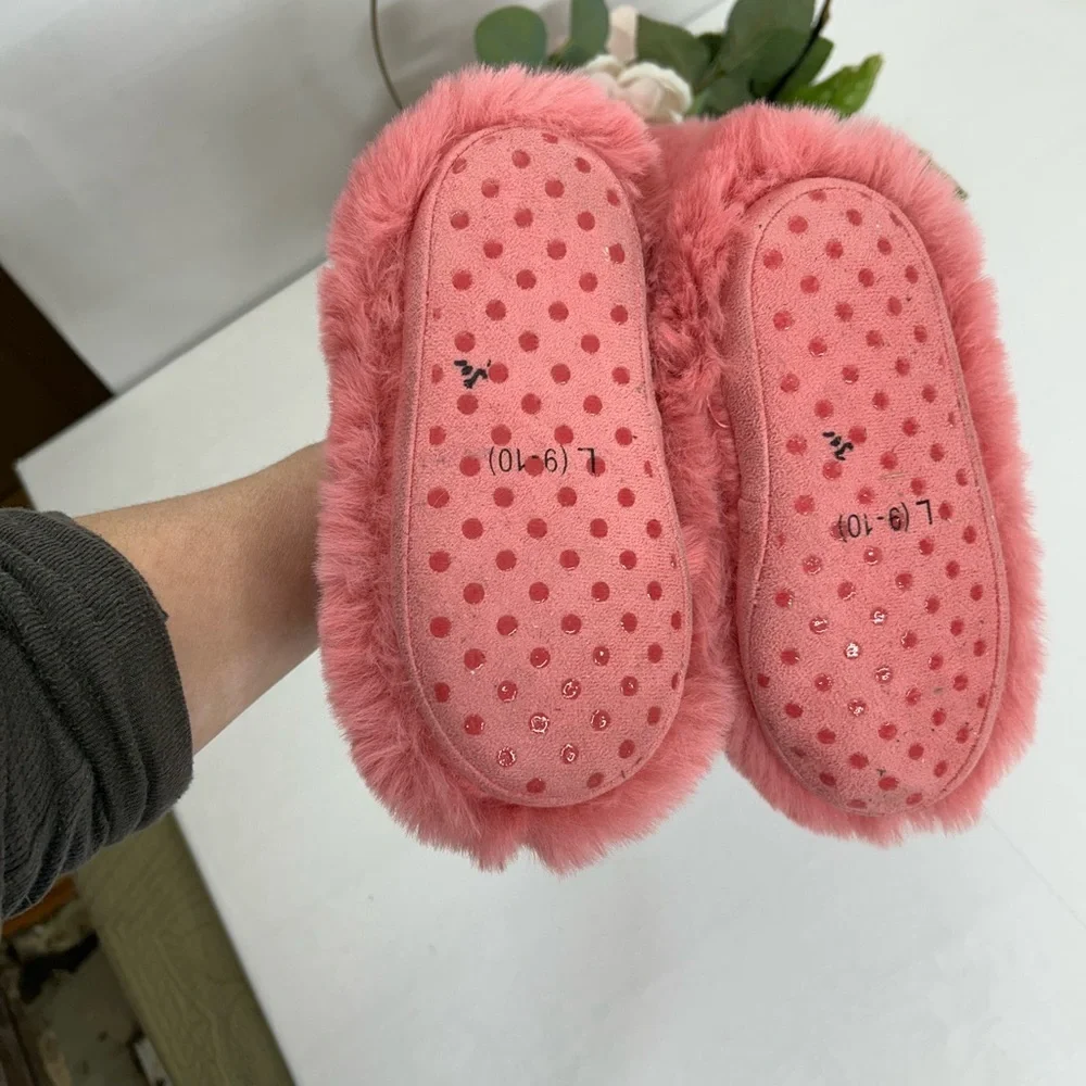 Cozy Plush Pink Faux Fur Slippers
